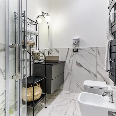Beplace Apartments In San Babila Milan Extérieur photo
