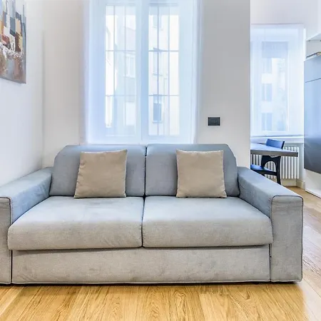 Beplace Apartments In San Babila Milan Extérieur photo